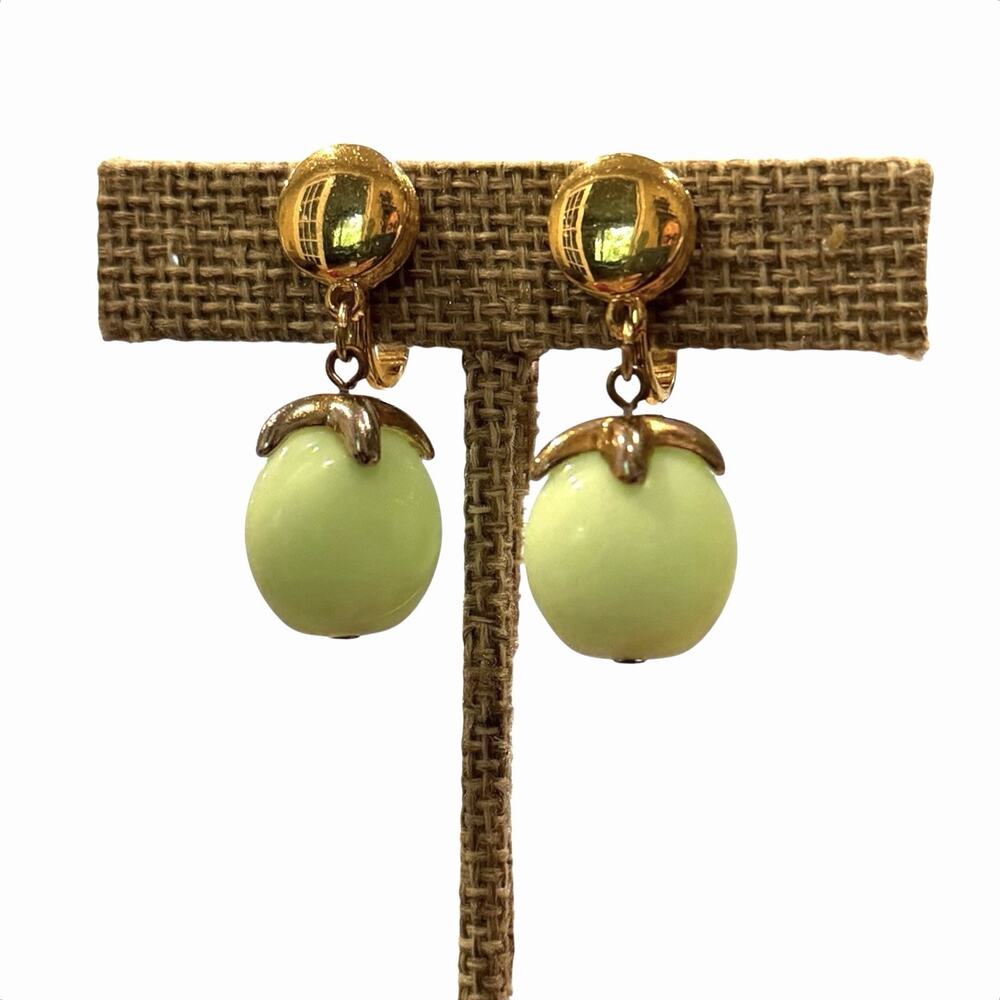 Crown Trifari Gold Tone & Mint Green Lucite Dangle Drop Clip Back Earrings 1960s